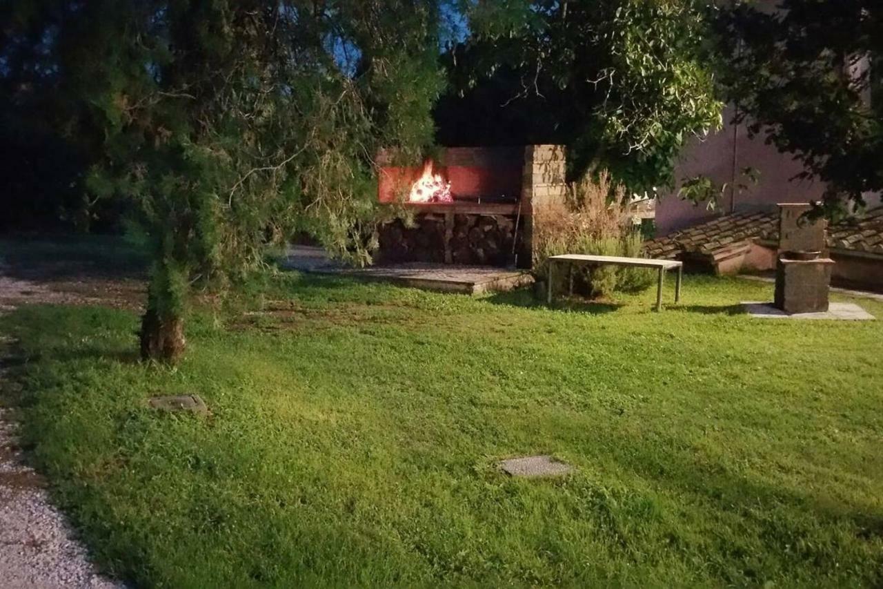 Piccolo Casale A "Le Moline" In Una Vera Fattoria Vetralla Exterior foto